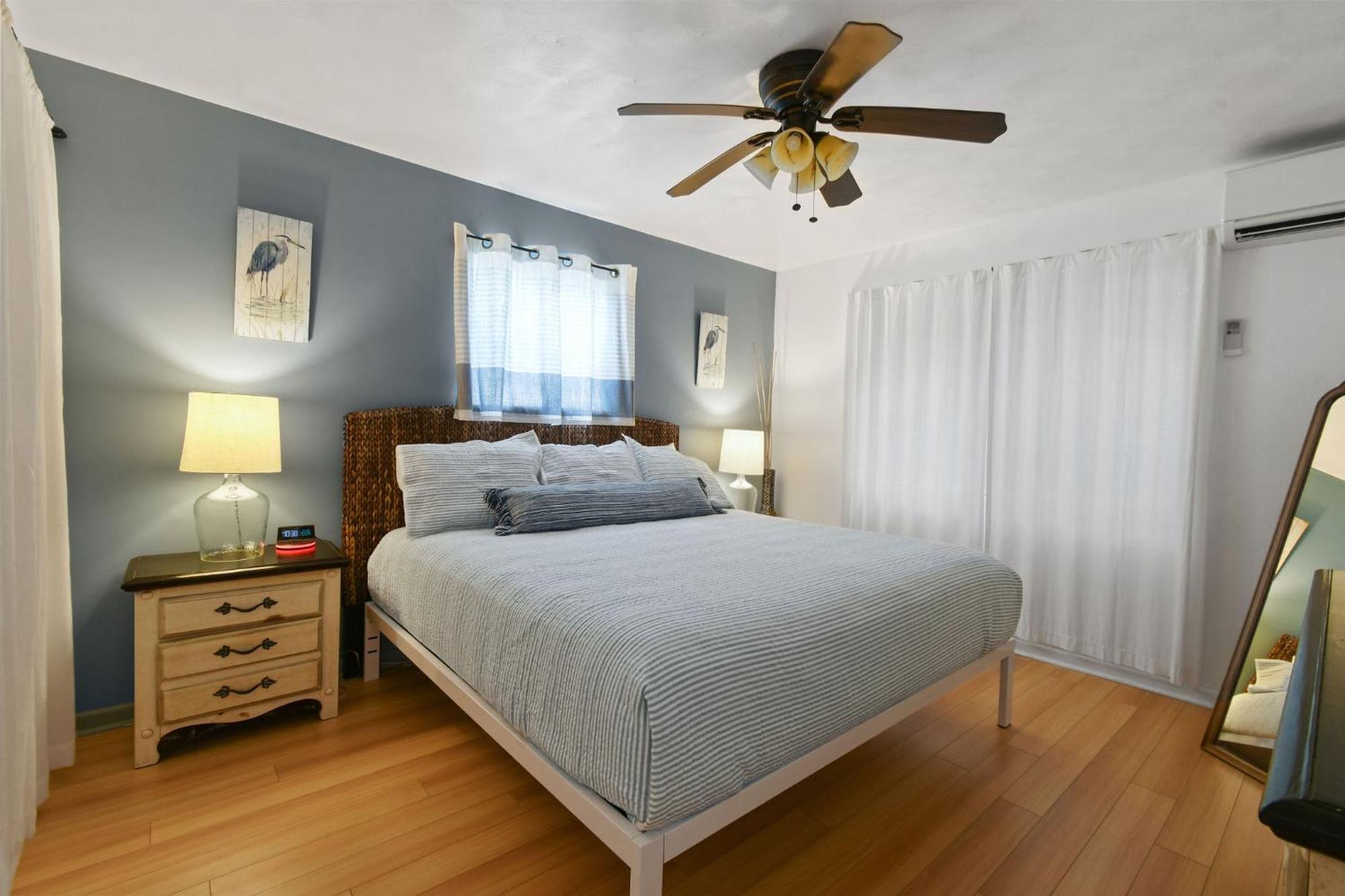 Sunshine Shores Boutique Apartments Palm Beach Shores Eksteriør billede