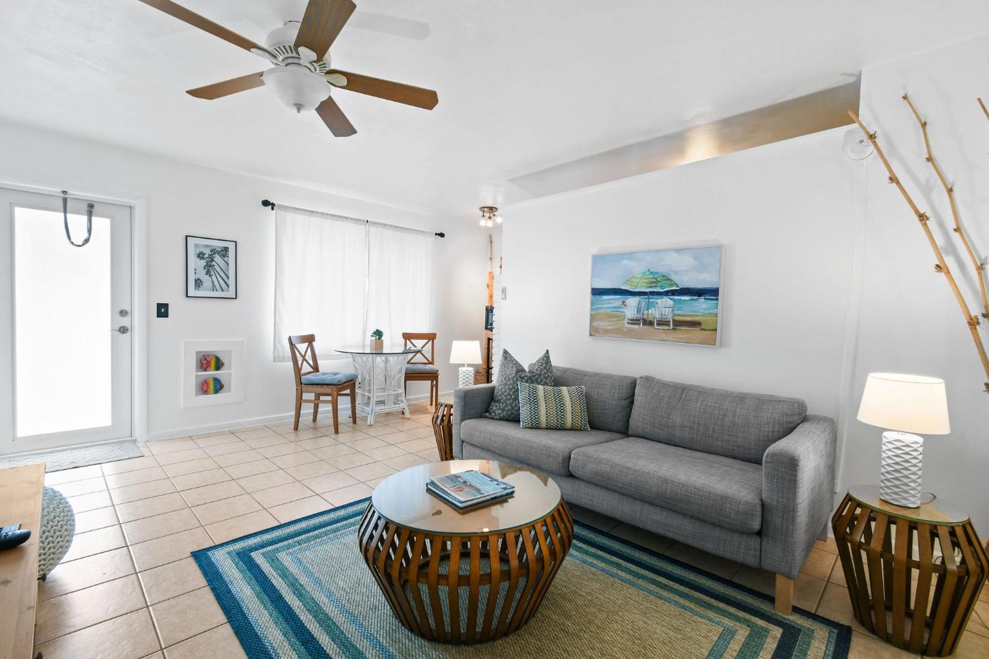 Sunshine Shores Boutique Apartments Palm Beach Shores Eksteriør billede