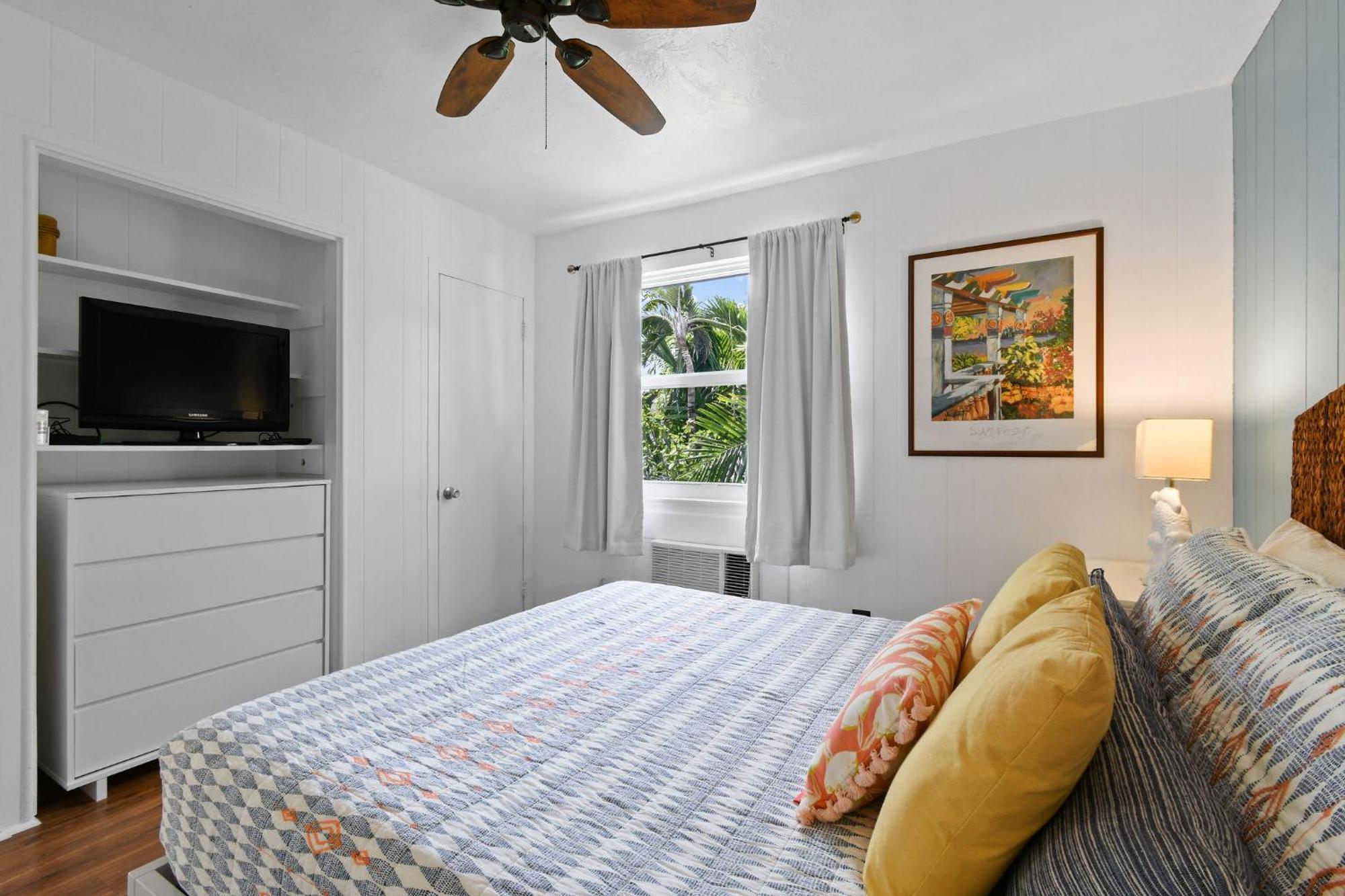 Sunshine Shores Boutique Apartments Palm Beach Shores Eksteriør billede